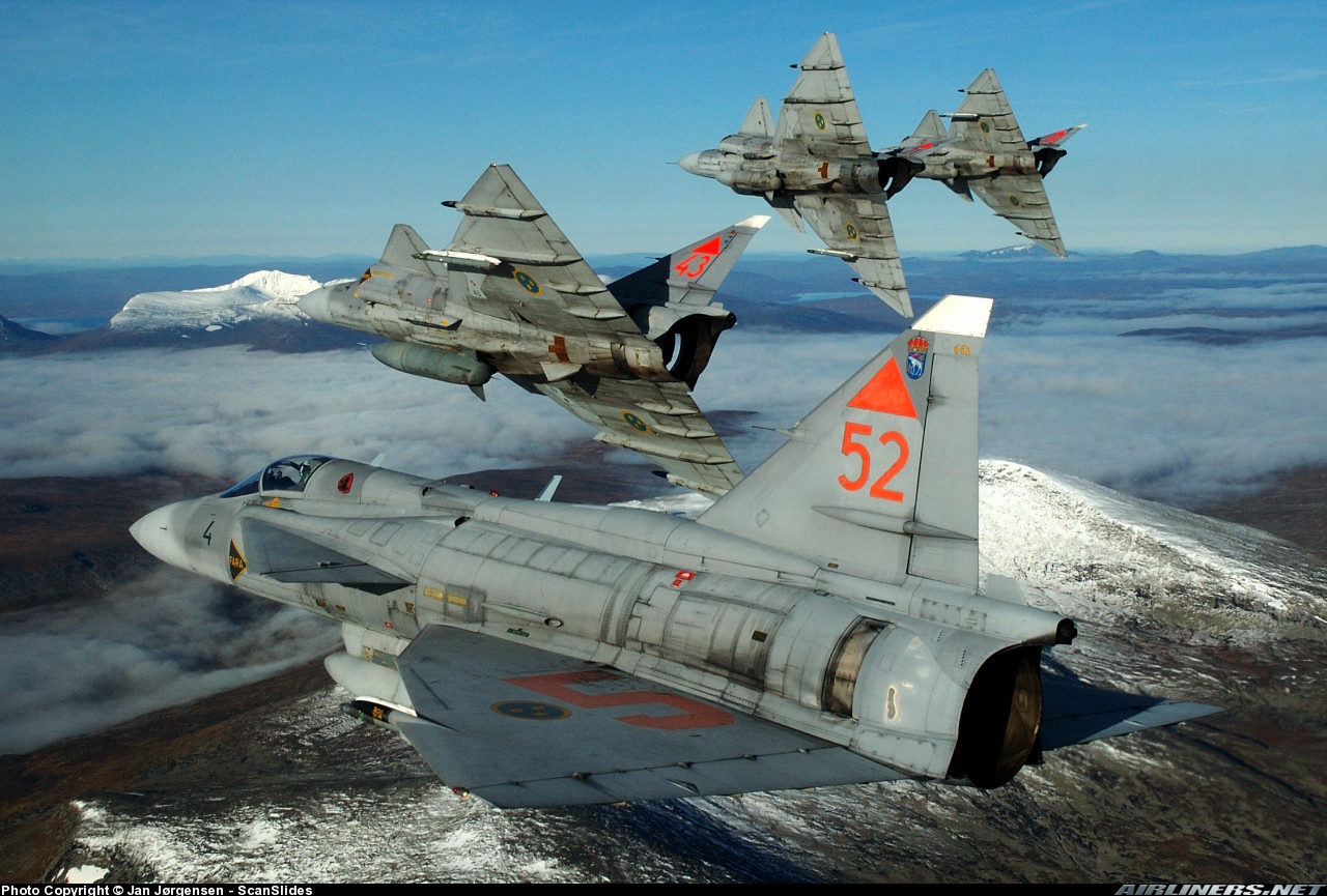 Saab JA37DI Viggen.jpg