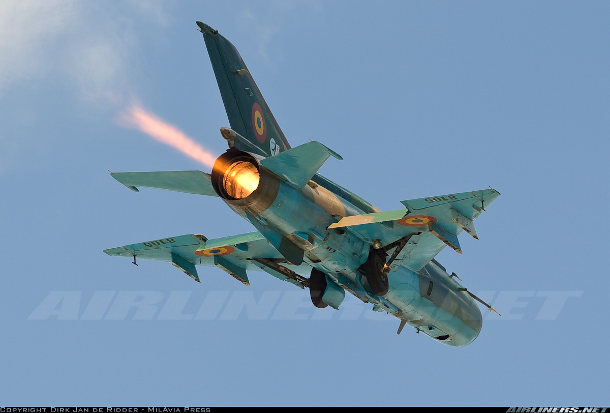 146Mikoyan-Gurevich MiG-21MF Lancer A3945-1.jpg