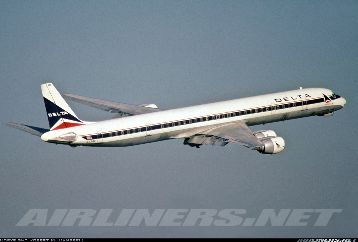 McDonnell Douglas DC-8-71.jpg